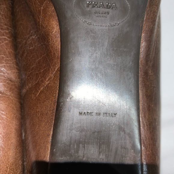 PRADA size 40.5 brown calfskin pumps w/buckle - Picture 13 of 13
